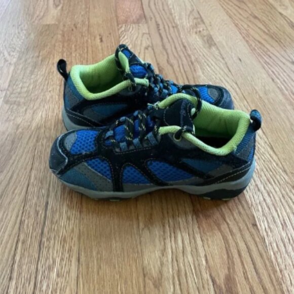 Boys Shoes - Picture 2 of 4